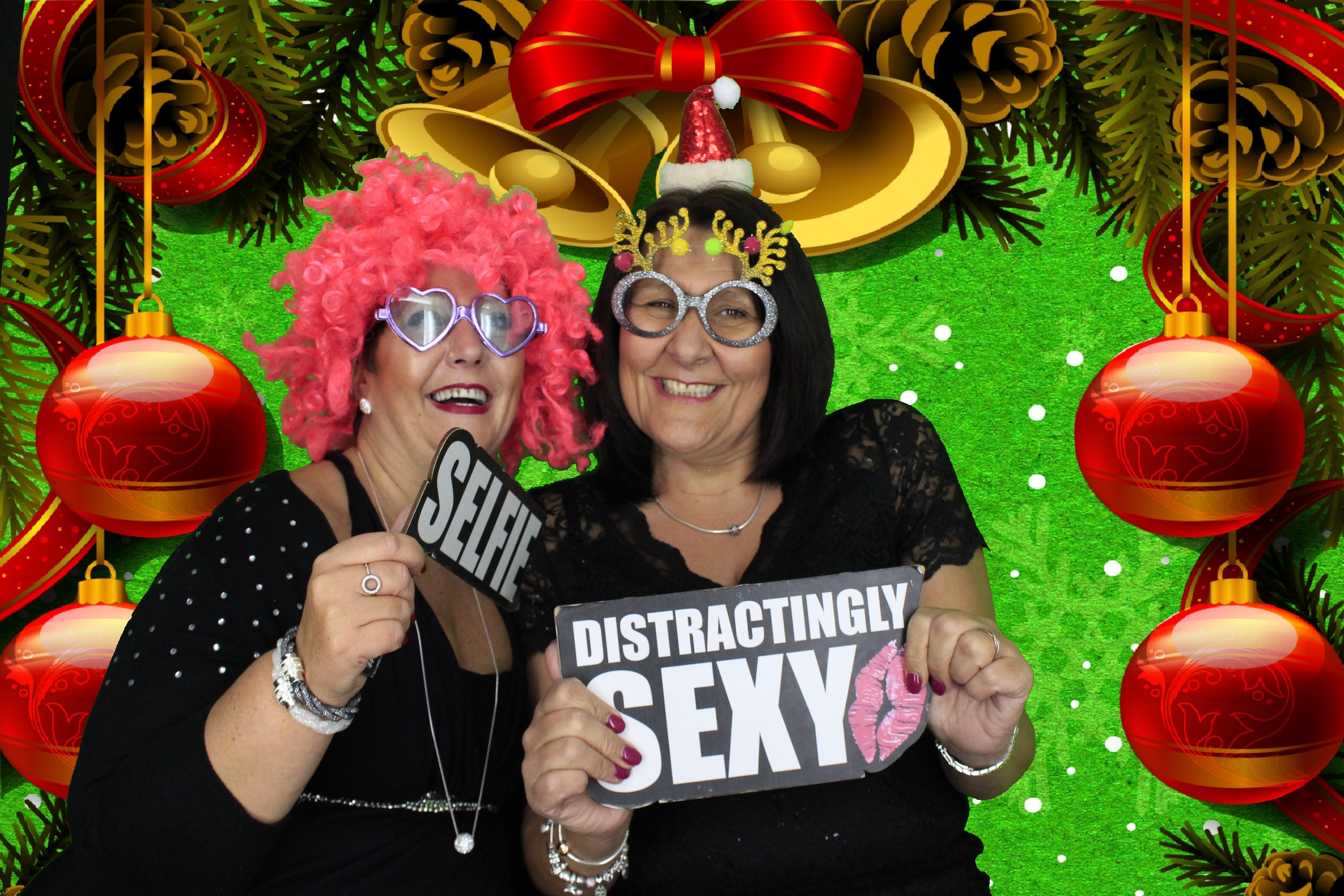 Silvermere Christmas Party  | View more photos from the event at gallery.myphotoboothexperience.co.uk/u/MyPhotoBoothExperienceLtd/Silvermere-Christmas-Party-0
